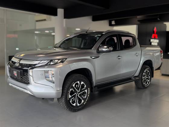 MITSUBISHI L200 TRITON 2.4 16V TURBO DIESEL SPORT HPE-S CD 4P 4X4 AUTOMÁTICO